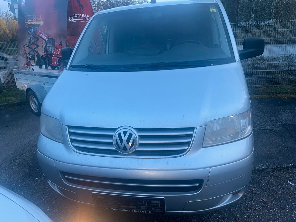 Vw  T5 Transporter caravelle 8 Sitze in Gerlingen