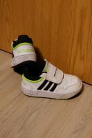 Adidas Schuhe Kinder (Größe 25) Brandenburg - Eisenhüttenstadt Vorschau