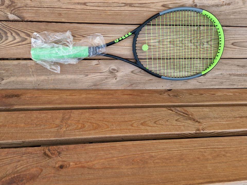 Wilson blade 98 V70 Tennisschläger L 2 in Darmstadt