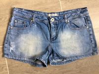 Kurze Jeans Hose Hotpants Shorts blau pimkie Gr. 40 M L Bayern - Weilheim Vorschau