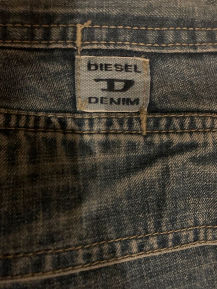 Diesel Jeanshose für Herren in Angern