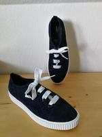 Sneaker Gr. 41 LLOYD dunkelblau Leder Einlagen geeignet Hessen - Friedberg (Hessen) Vorschau