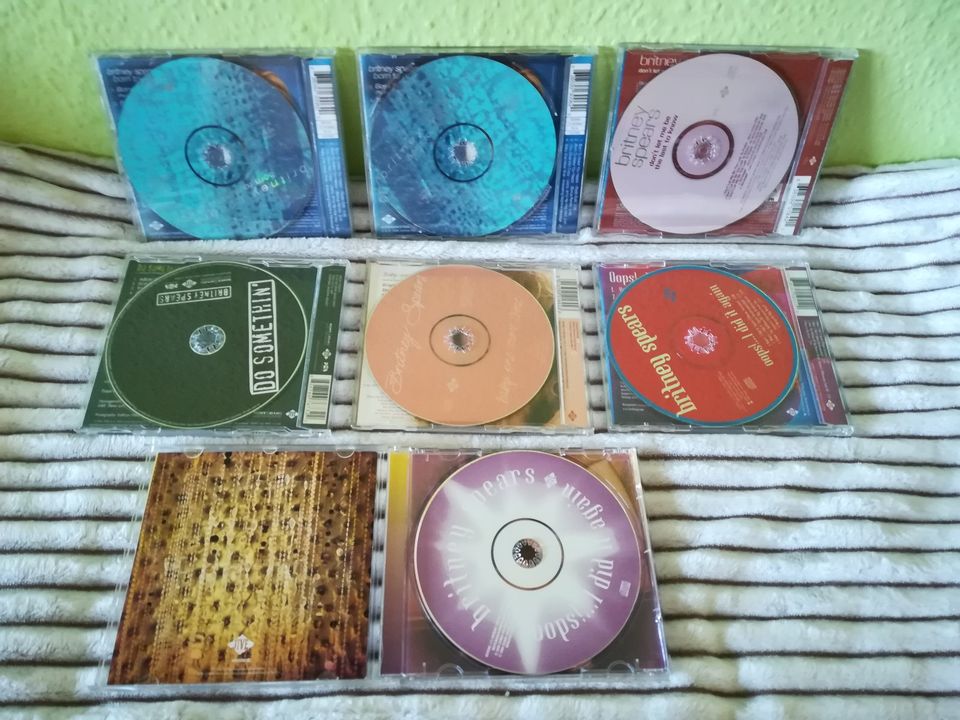 7 x Britney Spears CDs sehr guter Zustand in Marl
