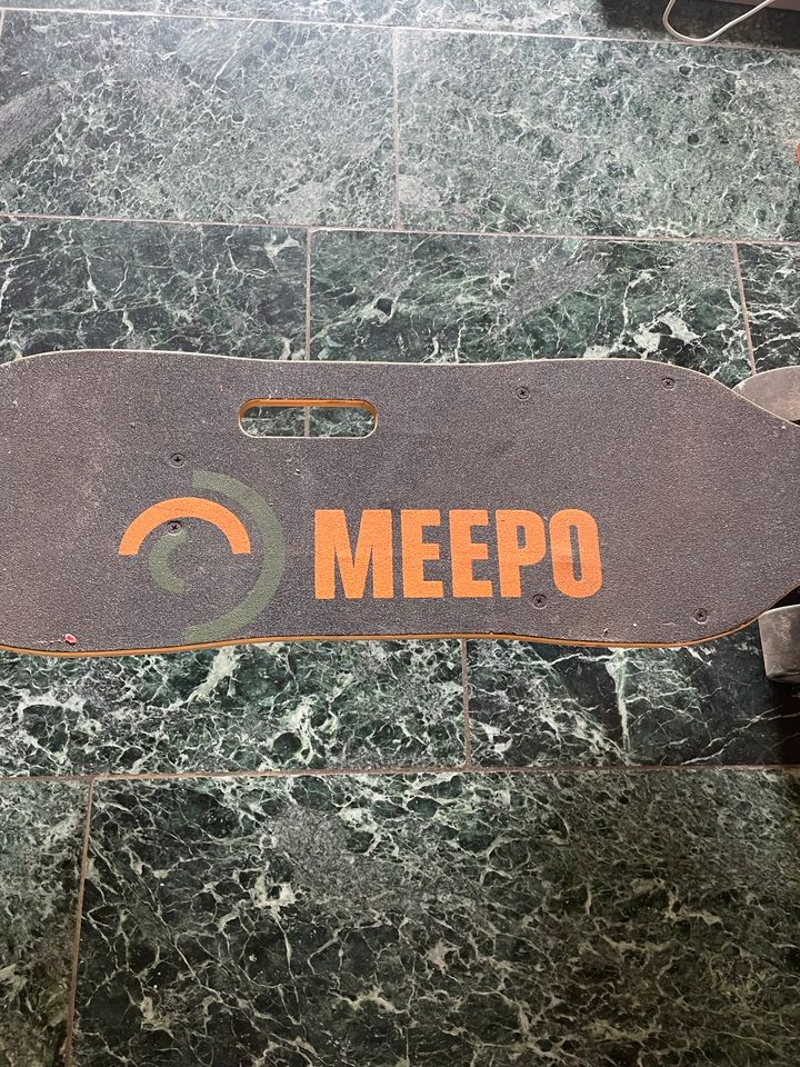 Meepo E longboard in Obermichelbach