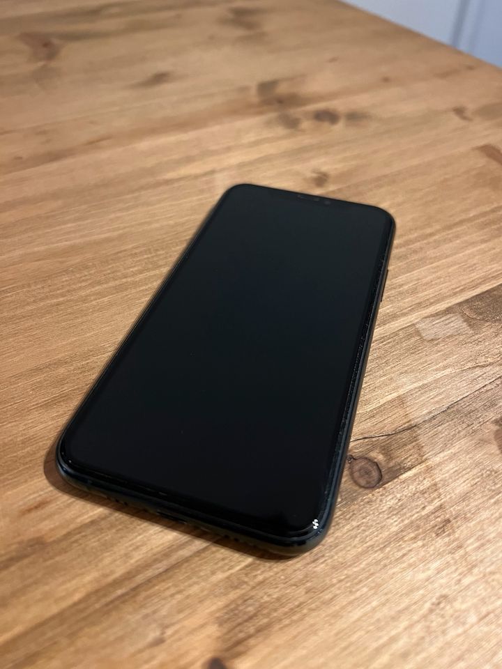 Apple IPhone 11 Pro 64 GB Midnight Green in Fürth