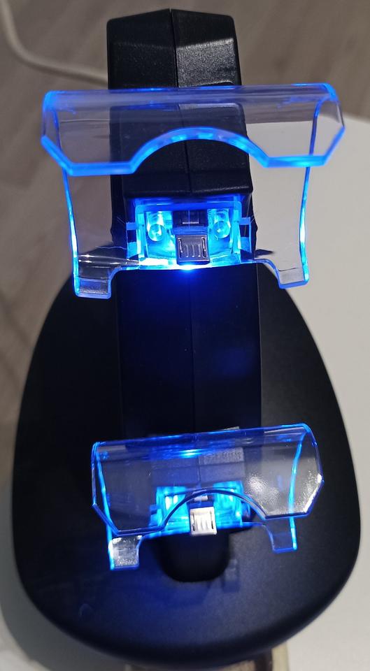 PS4 / PS5 Ladestationen für 2 Sony Playstation Controller NEU in Wilhelmshaven