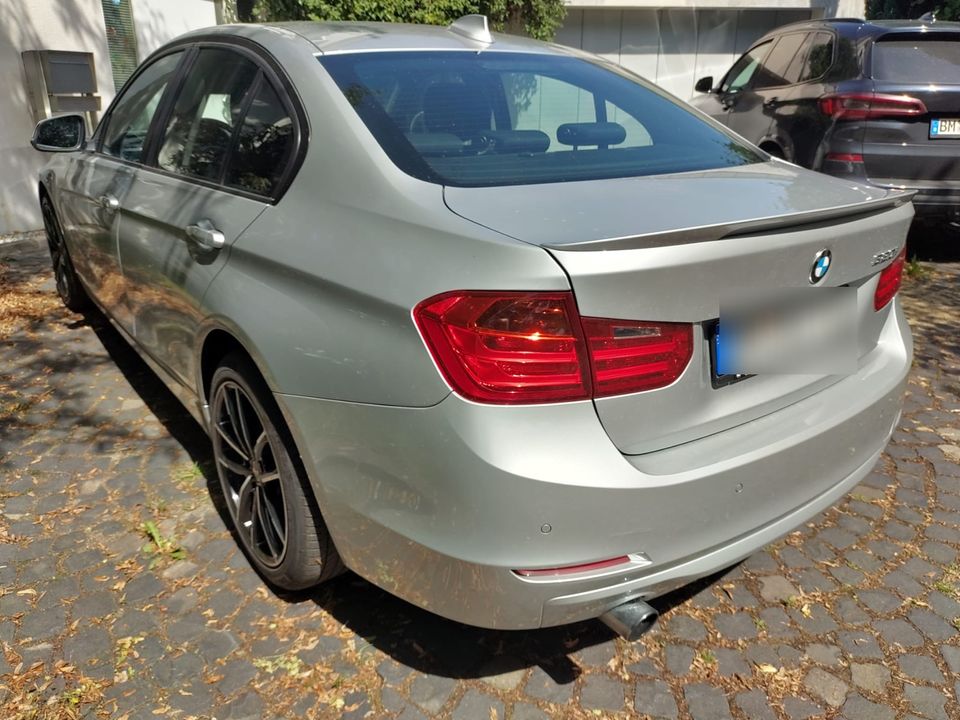 BMW F30 320i in Kerpen