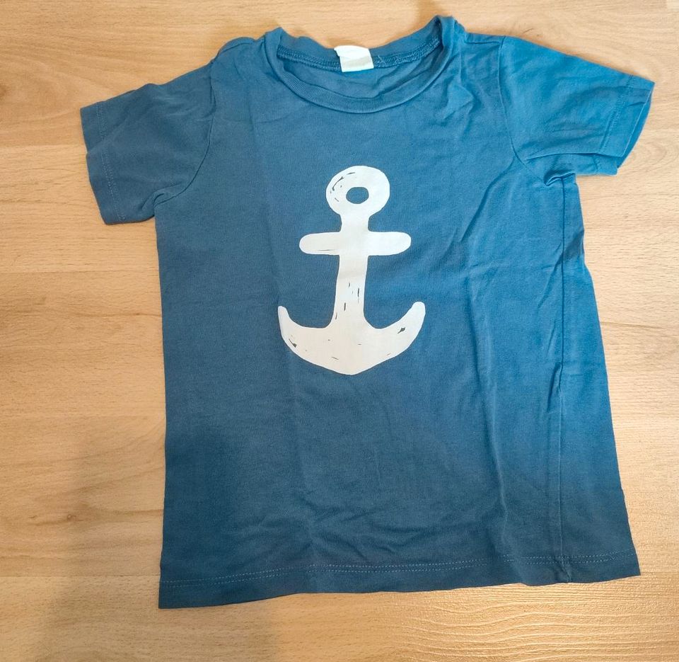 T-Shirt H&M Anker maritim in Erzhausen