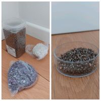 Streudeko Steine braun, lila, weiß / Mini Perlen braun Niedersachsen - Spelle Vorschau