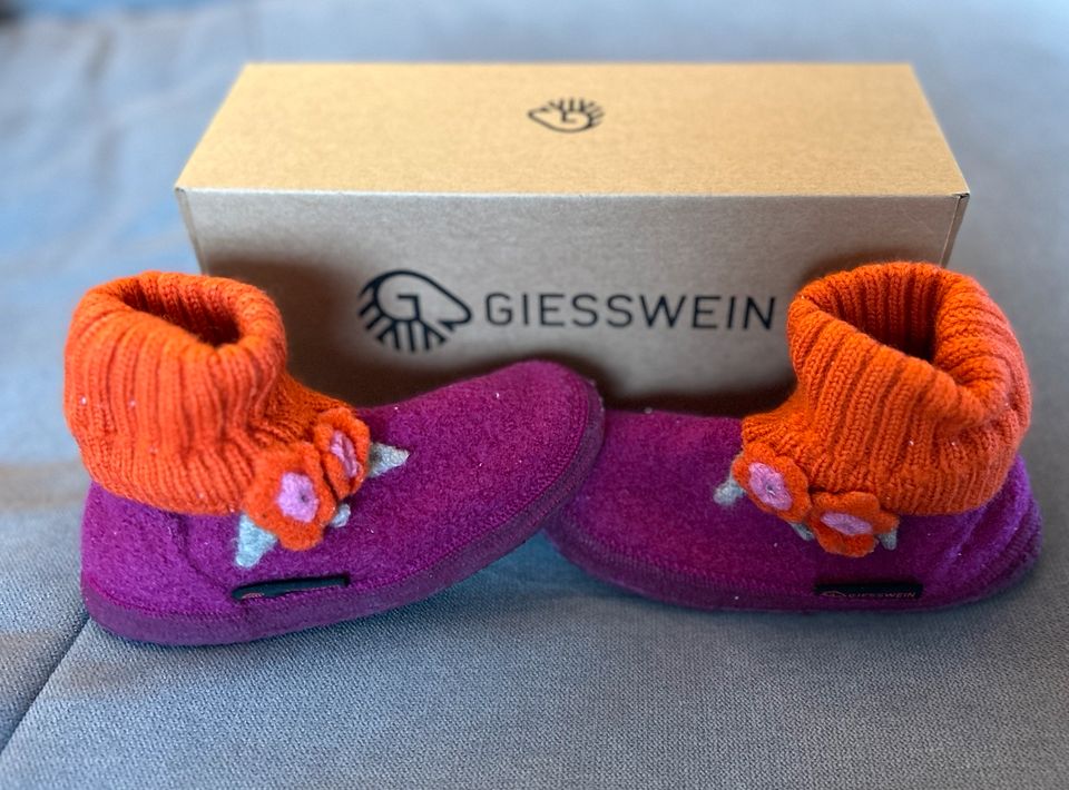 Giesswein Hüttenschuhe, Hausschuhe Kinder Gr. 30 in Bad Soden-Salmünster