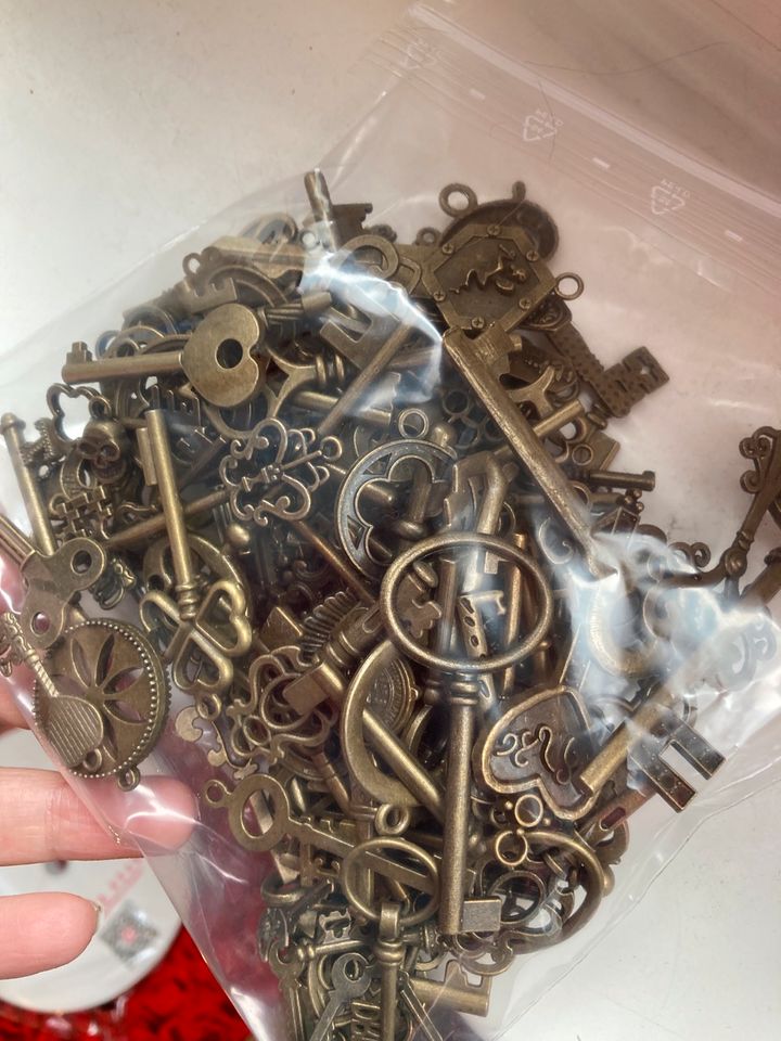 0,5 kg Antike Schlüsseln zum Basteln Schmuck, Harry Potter, Perle in Berlin
