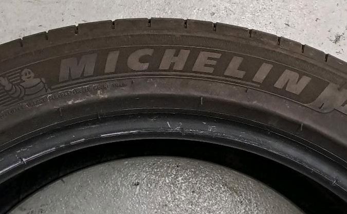 2x 225/55 R17 94Y Michelin Sommerreifen in Böblingen