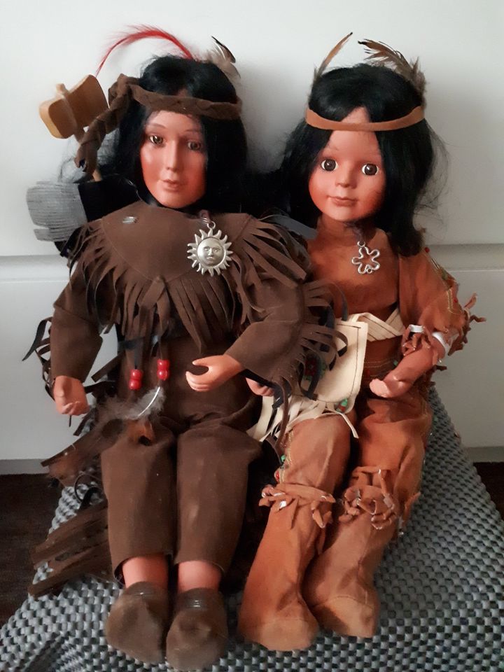 Porzellanpuppen/ Indianer- Pärchen in Andernach