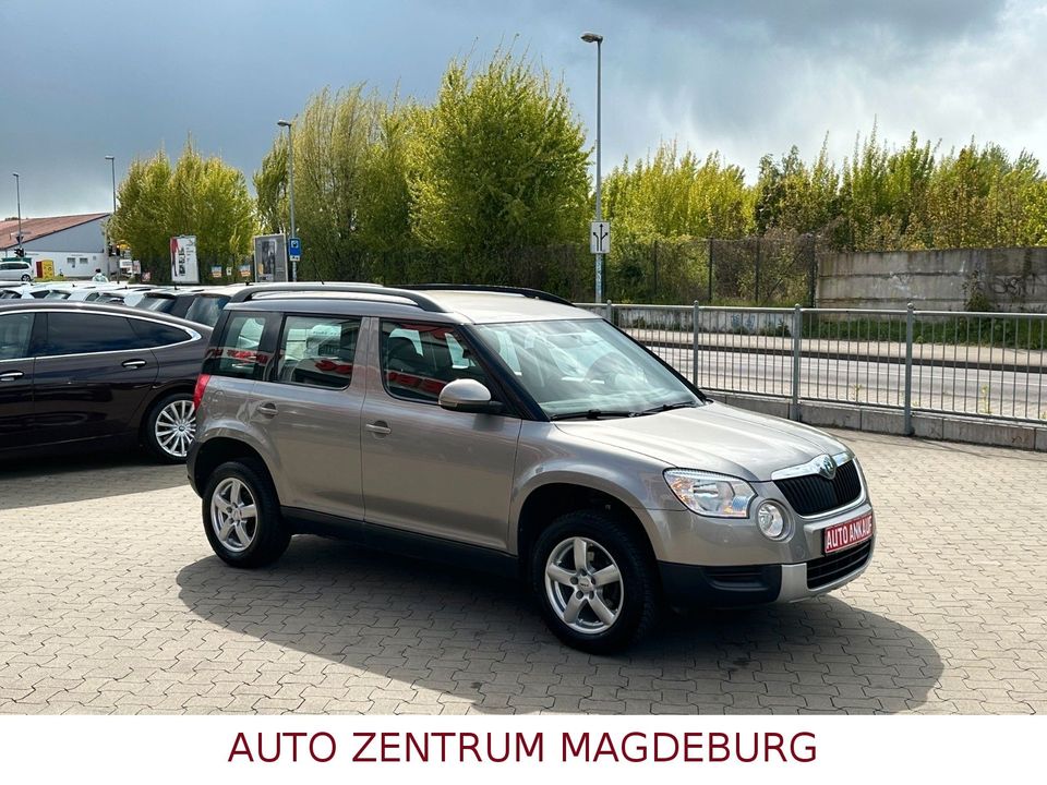 Skoda Yeti 2,0 TDI Klima RCD AHK Allwetterr. 1. Hand in Magdeburg