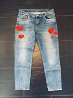 Hallhuber - auffällige, neuwertige 7/8 Jeans, Gr. 40 Berlin - Spandau Vorschau