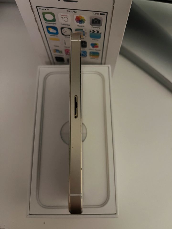 iPhone 5S Gold 16GB OVP + Ersatzbauteil in Krefeld