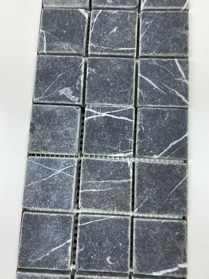 Natursteinmosaik Fliesen Antik Marmor Nero Marquina 4,8x4,8cm in Hammoor