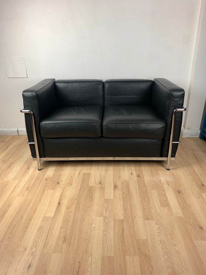 Stil Cassina Le Corbusier 2er Sofa Leder schwarz guter Zustand in Nürnberg (Mittelfr)