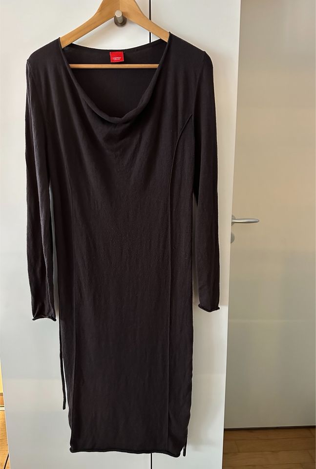 Schönes Winterkleid von Esprit (Umstandsmode, Maternity) in Frankfurt am Main