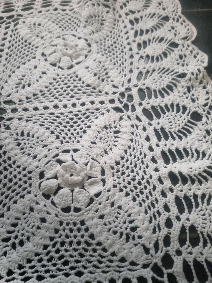 Häkeldecke weiss 70x70cm in Mönchengladbach