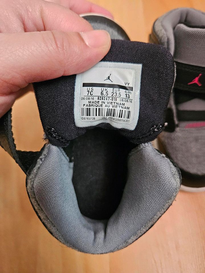 Nike Jordan Schuhe in Mönchengladbach