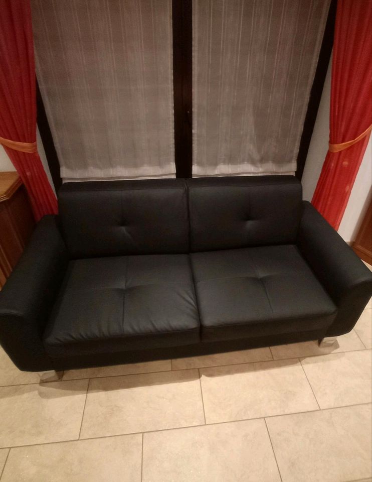 Jysk Dänisches Bettenlager Sofa Couch DAMHALE Leder schwarz in Bocholt