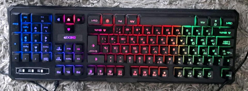 Gaming Tastatur Hintergrundbeleuchtung in Berlin