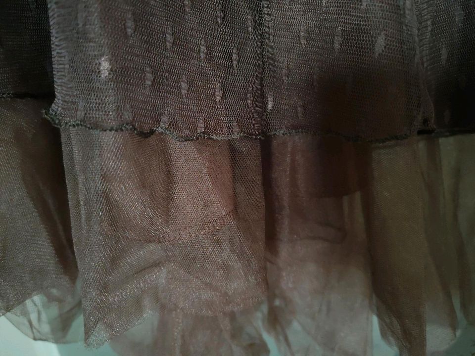 Kleid braun Spitze Gr 36 LISSA Paris 3 lagig hinten etwas länger in Rottenburg a.d.Laaber