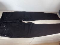 H & M Jungen Jeans Slim 182 Gr 32 L 32 schwarz 17 jährige Schleswig-Holstein - Reinbek Vorschau