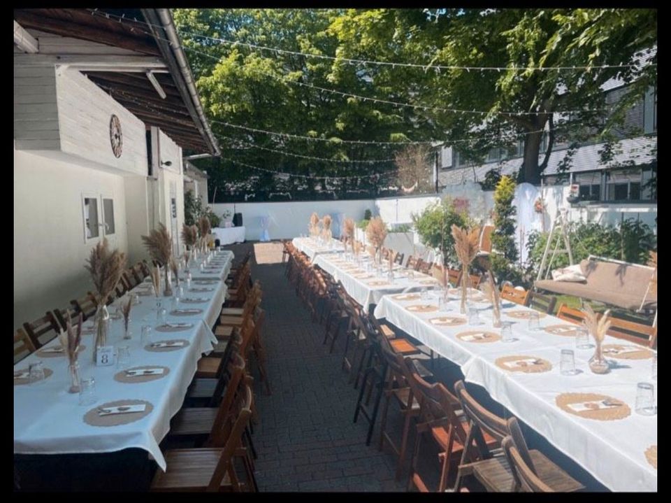 Klappstühle Holz Vintage Gartenhochzeit Gartenparty MIETE VERLEIH in Langenfeld