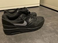 Nike Air Damen Sport Schuhe gr. 38 sehr guter Zustand Nordrhein-Westfalen - Alsdorf Vorschau