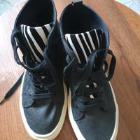 Modische Schuhe von La Strada NEU Größe  39 / 38 Hessen - Freigericht Vorschau