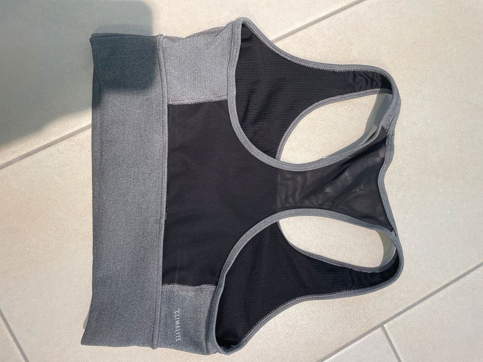 ADIDAS Sporttop Top Bustier Gr 34 XS grau in Osnabrück