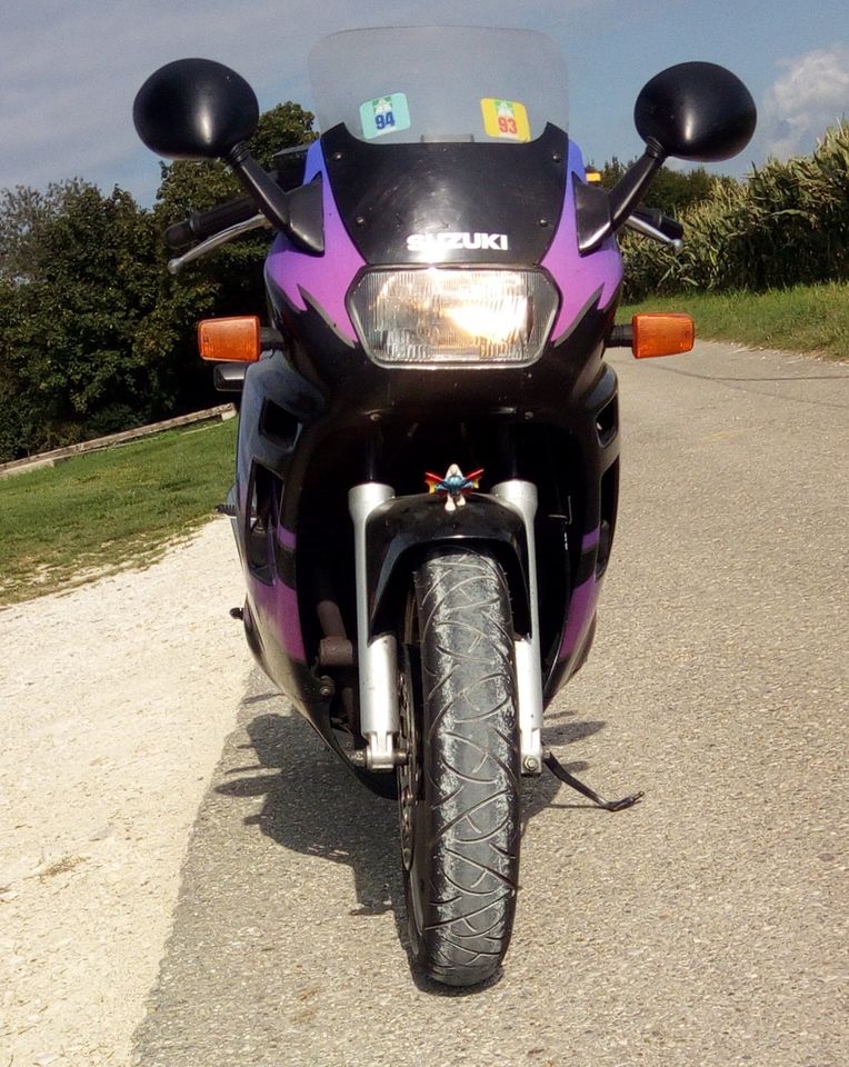 Suzuki GSX 750 F in Wemding