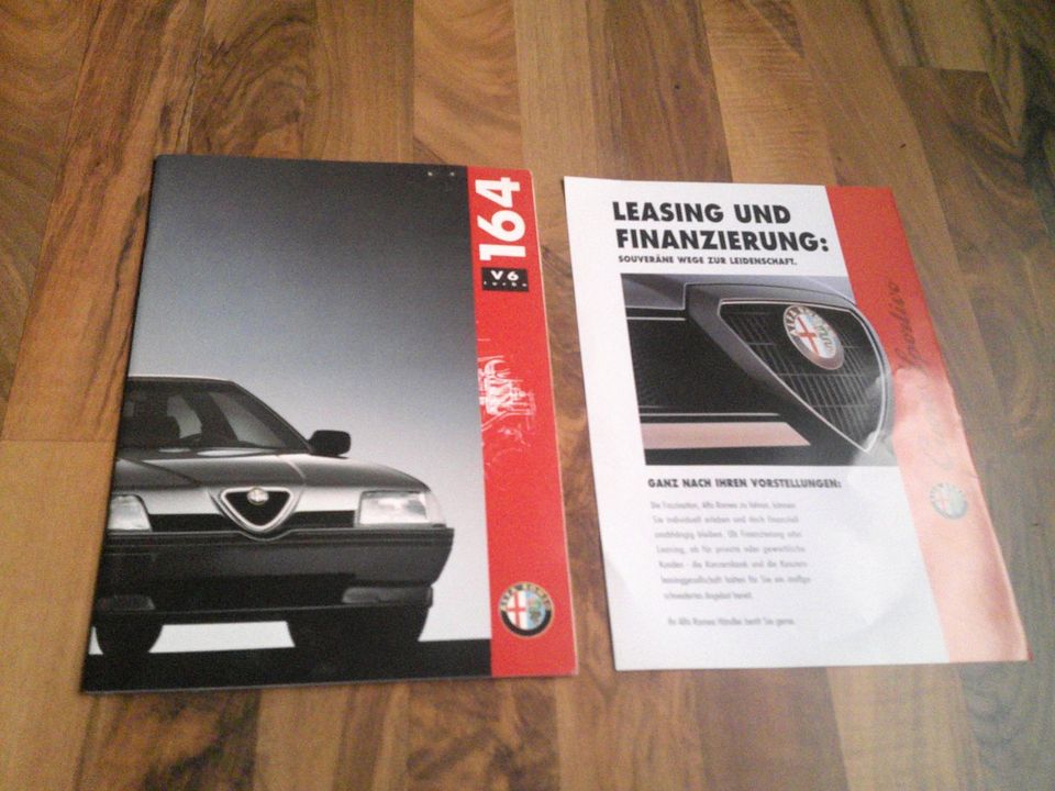 Alfa Romeo 164 V6 Turbo Prospekt mit 36 Seiten selten + neuwertig in Göttingen