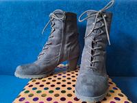 Graue Boots, Hacken 7cm, Reißverschluss, Schnürsenkel, Graceland Niedersachsen - Hildesheim Vorschau