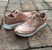 Sneakers Turnschuhe metallic Rosé rosa Nike Größe 37,5 Baden-Württemberg - Wüstenrot Vorschau