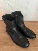 Neuwertige Stiefeletten Chelsea Boots ZARA Gr. 37 schwarz Bayern - Dasing Vorschau