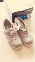 Adidas Schuhe  Gr.39 1/3 Saarland - Blieskastel Vorschau