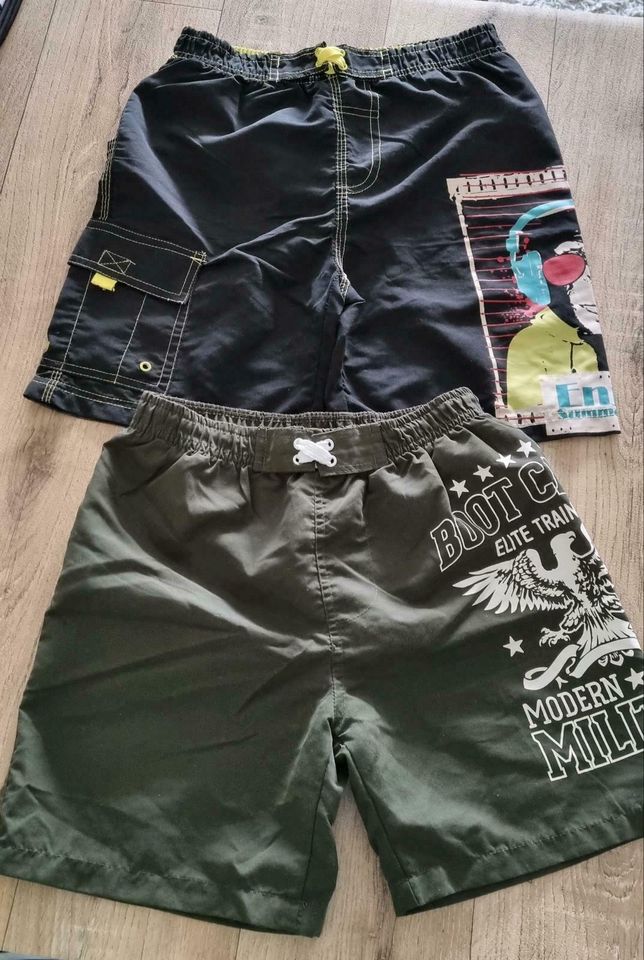 Schwimm Hosen Shorts Bermudas Gr 152 158 164 170 176 in Bielefeld