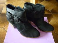 NEU! Schwarze Stiefelleten Gr. 37 Schleife Reißverschluss Essen-West - Frohnhausen Vorschau