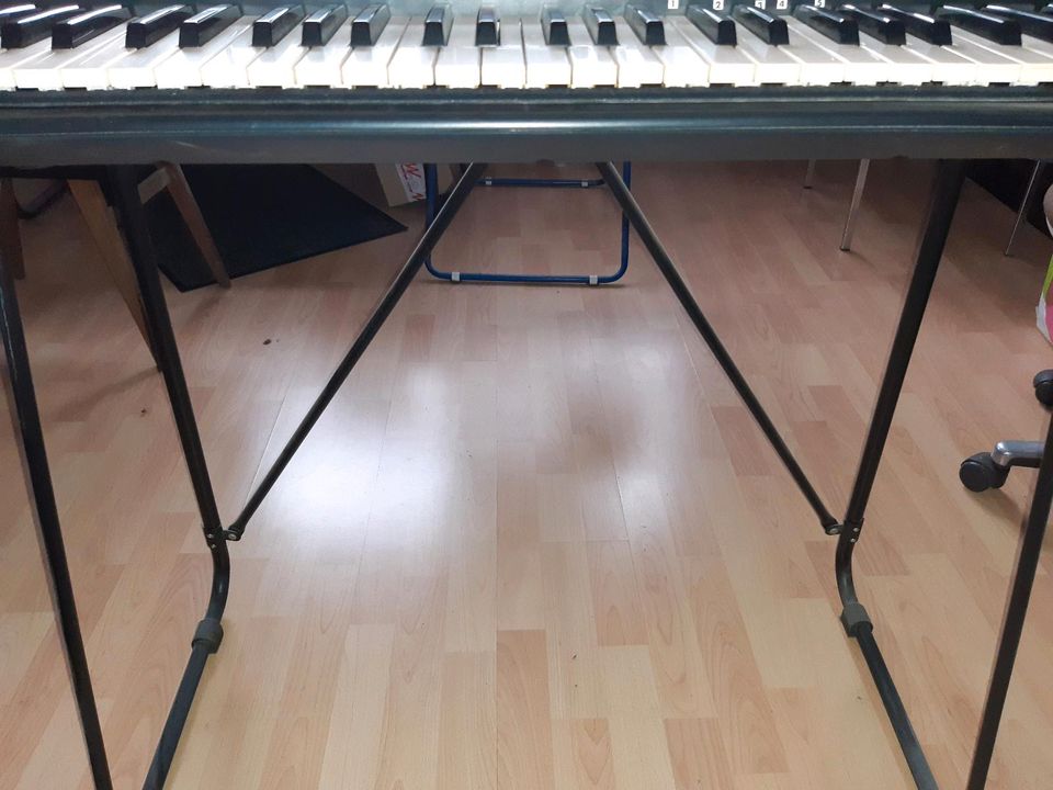 Keyboard YAMAHA  PSR-37 DASSYSTEM mit Ständer und Netzteil in Köln