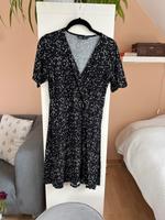 Only schwarz/weiß gepunktetes Kleid Gr M Bayern - Lauf a.d. Pegnitz Vorschau