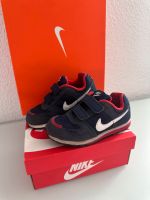 Nike Kinderschuhe Sportschuhe Schuhe Gr. 27 Baden-Württemberg - Ditzingen Vorschau