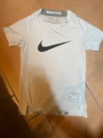 Nike pro DRI-FIT  Compression Unterziehshirt weiß Gr. S (128-137) Brandenburg - Hennigsdorf Vorschau