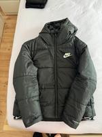 Nike Winterjacke Nordrhein-Westfalen - Krefeld Vorschau