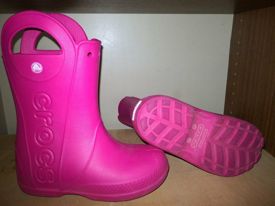 Pinke Crocs Gummistiefel J2 (Schuhgröße 32/33) in Langen (Hessen)