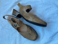 Pumps, Größe 42, khaki Frankfurt am Main - Ostend Vorschau