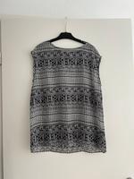 Lange Bluse ärmellos Esprit Größe 42 schwarz weiß Baden-Württemberg - Meckenbeuren Vorschau