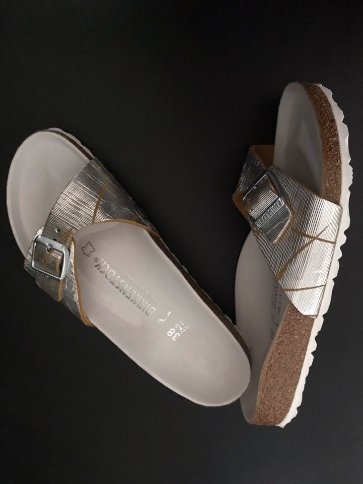 Birkenstock Madrid Exquisit Leder silber weiß Gr. 38 in Kassel